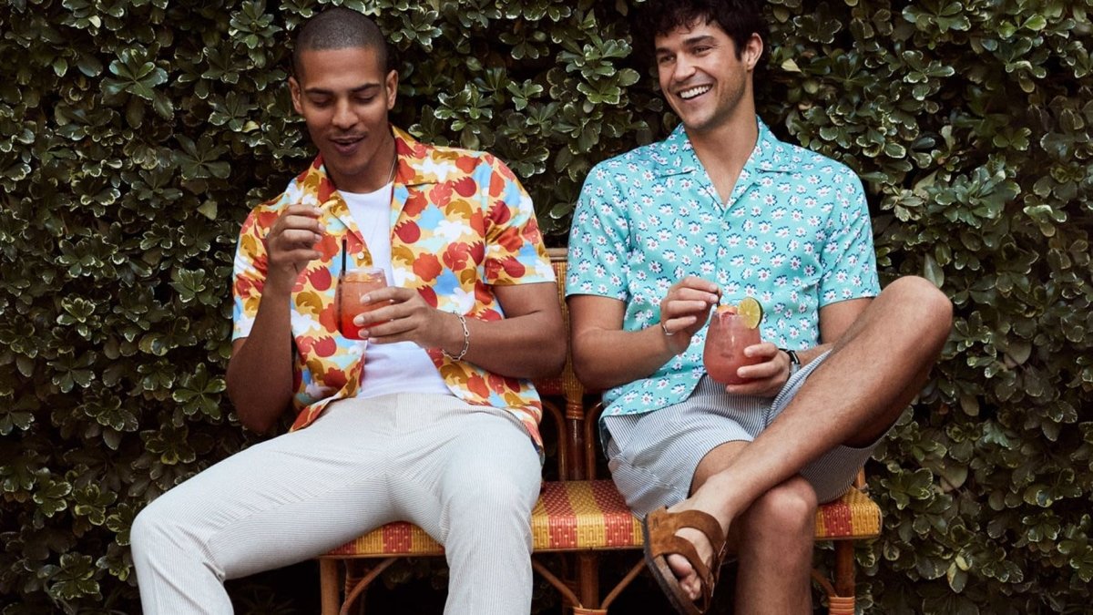 Effortless Style: Spring and Summer Hawaiian Shirts - VinoVogue.com