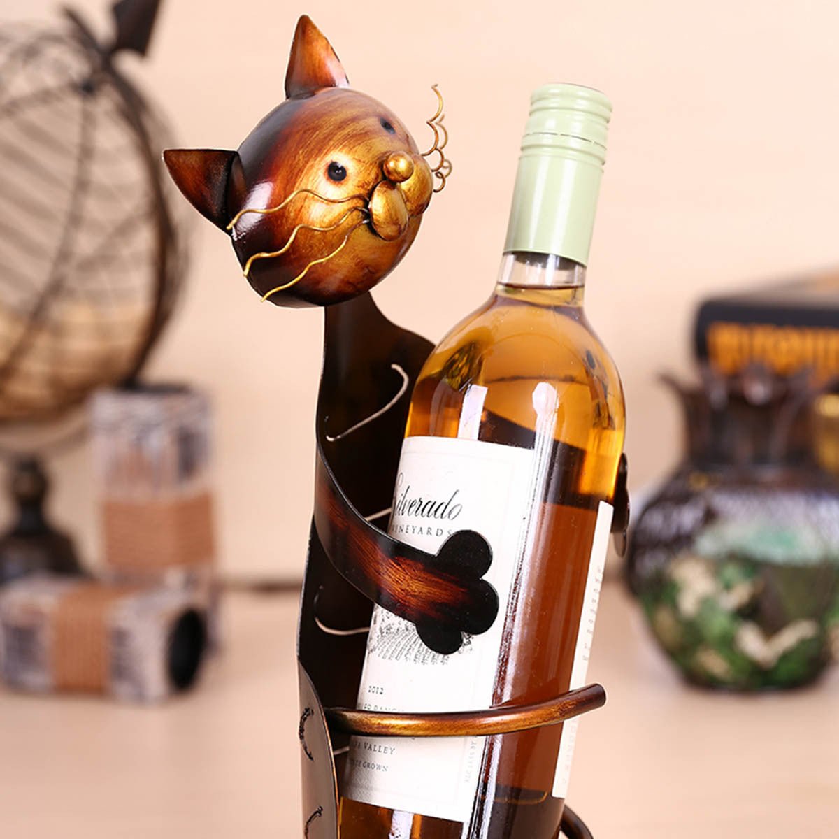 Creative cat holding wine rack - VinoVogue.com