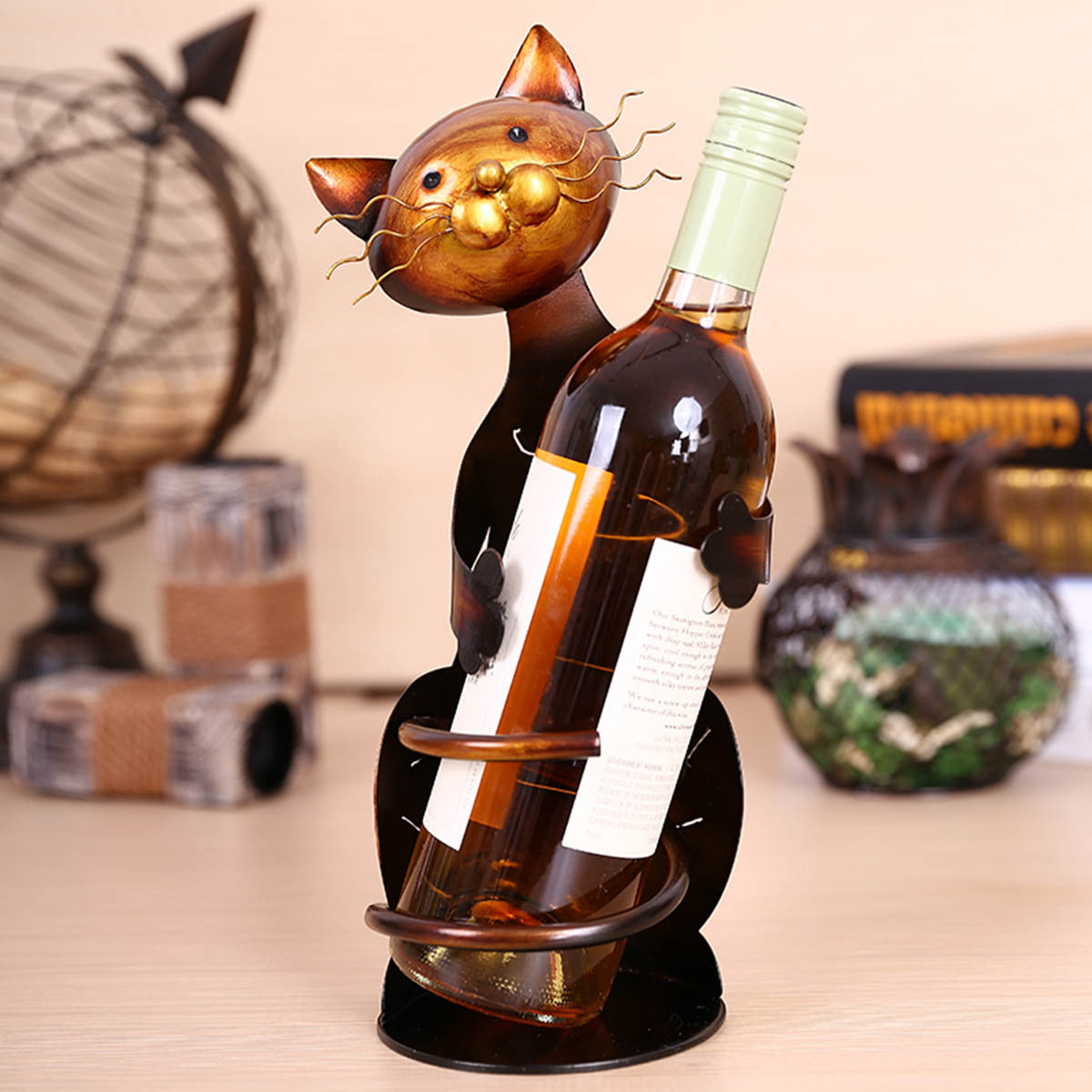 Creative cat holding wine rack