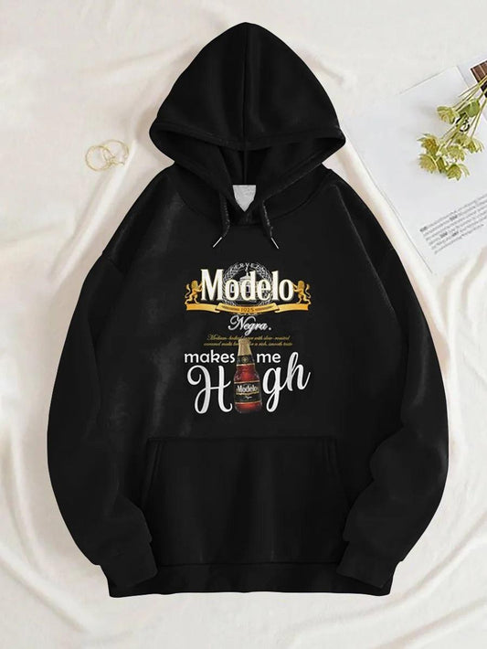 Modelo Negra Makes Me High Black Hoodie